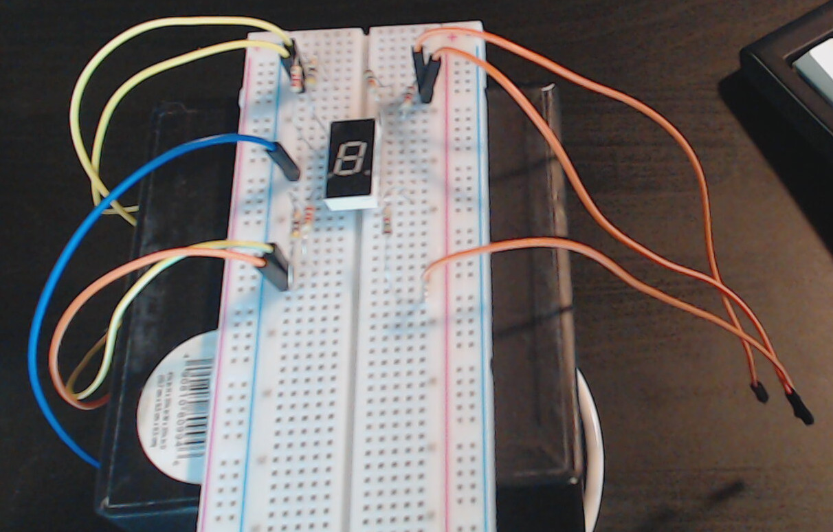 Basic circuit with a seven segment display using a common cathode.
